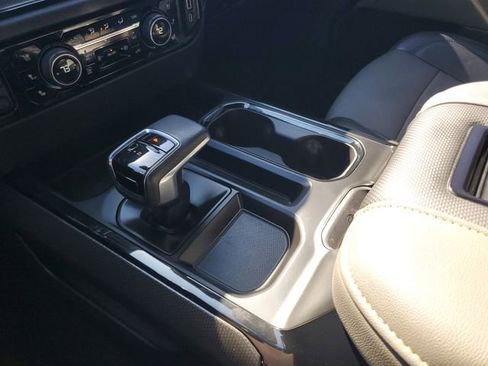 Certified 2022 Chevrolet Silverado 1500 ZR2 w/ Technology Package image 28