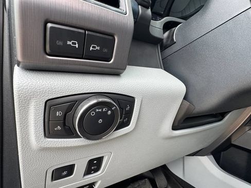 Used 2022 Ford F250 Limited AWD/4WD image 6