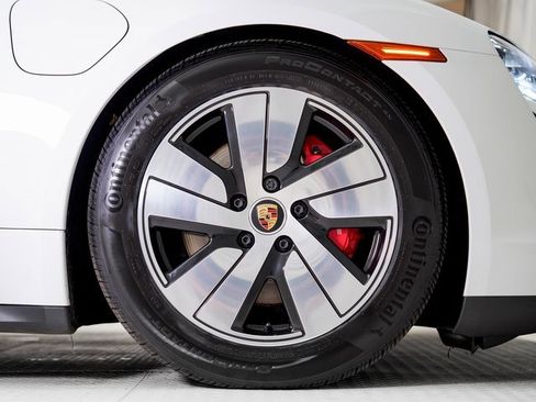 Used 2024 Porsche Taycan 4S image 24