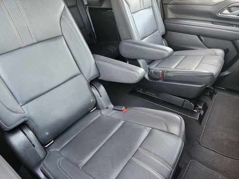 Used 2022 Chevrolet Suburban RST w/ Luxury Package AWD/4WD image 29