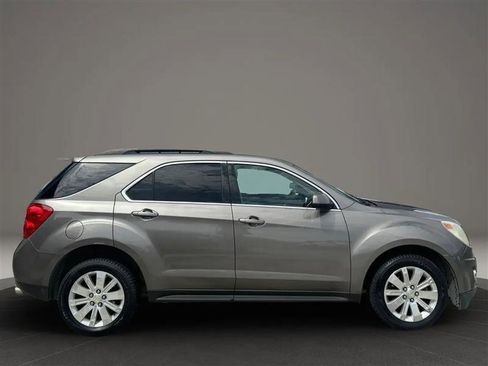 Used 2011 Chevrolet Equinox LT AWD/4WD image 6