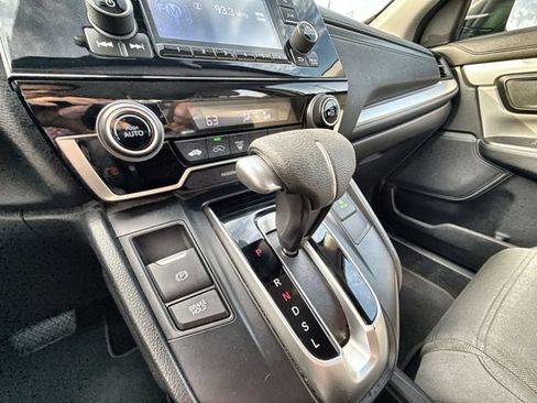 Used 2017 Honda CR-V LX image 19