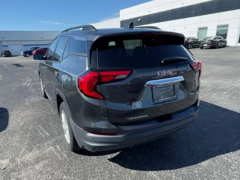 Used 2020 GMC Terrain SLE w/ Driver Convenience Package FWD image 8