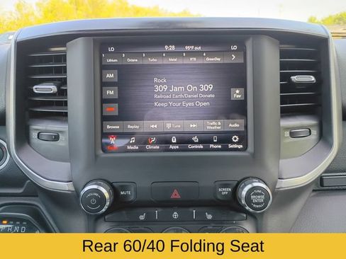 Used 2021 RAM 1500 Big Horn AWD/4WD image 16