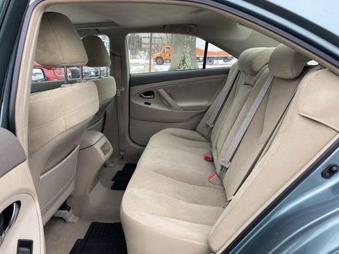 Used 2009 Toyota Camry LE image 11