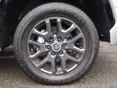 Used 2024 Toyota Tundra Platinum image 28