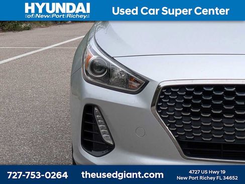 Used 2018 Hyundai Elantra GT w/ Style Package 02 FWD image 9