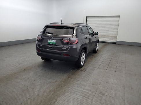 Used 2018 Jeep Compass Latitude w/ Popular Equipment Group AWD/4WD image 9