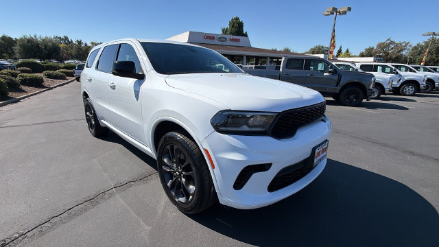 Used 2025 Dodge Durango GT AWD/4WD image 2