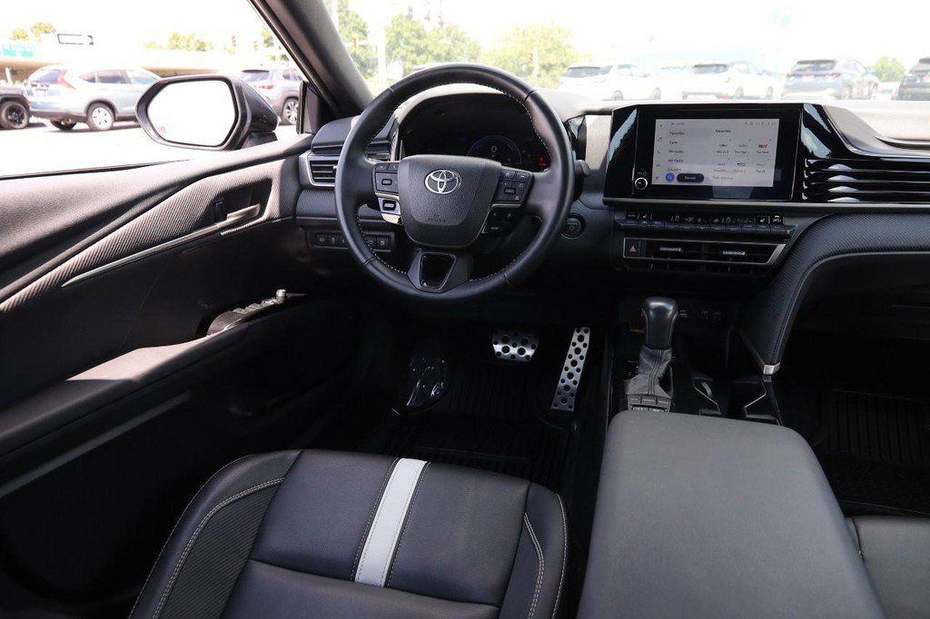 Used 2025 Toyota Camry SE w/ Convenience Package AWD/4WD image 23