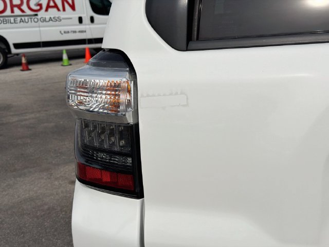 Used 2017 Toyota 4Runner SR5 Premium AWD/4WD image 10