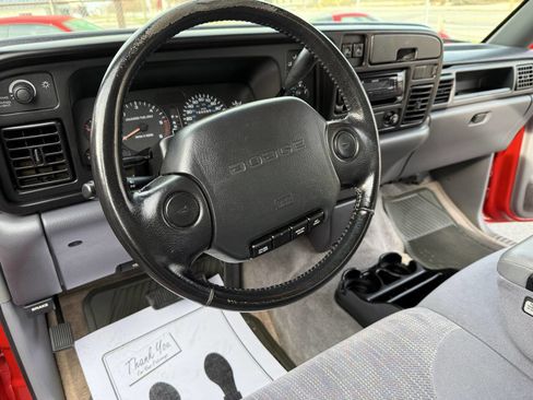 Used 1997 Dodge Ram 1500 Truck 2WD Club Cab image 89
