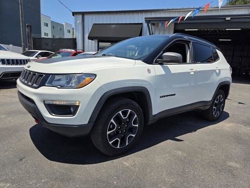 Used 2020 Jeep Compass Trailhawk AWD/4WD image 3