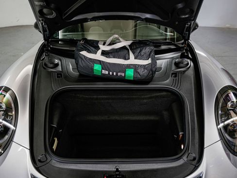 Used 2016 Porsche 911 R RWD image 46