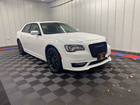 Used 2023 Chrysler 300 Touring L w/ Popular Equipment Group image 2