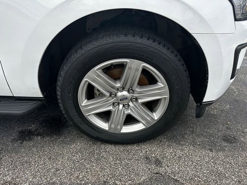 Used 2018 Ford Expedition XLT w/ Equipment Group 201A image 13