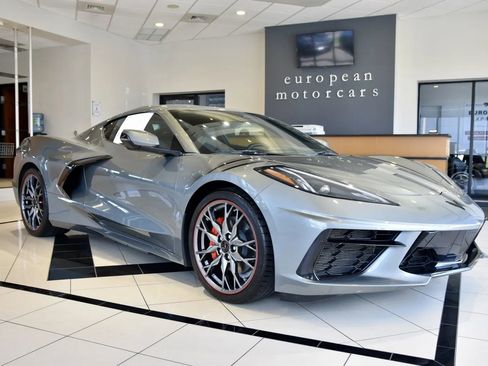 Used 2024 Chevrolet Corvette Stingray Coupe RWD image 1
