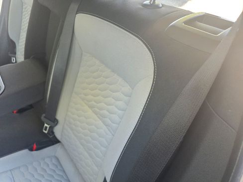 Used 2020 Chevrolet Equinox LS w/ LS Convenience Package image 23