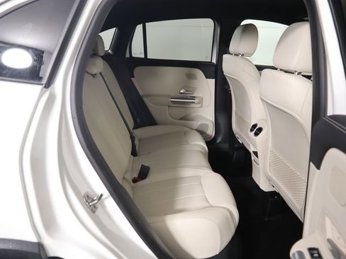 Certified 2025 Mercedes-Benz GLA 250 image 23