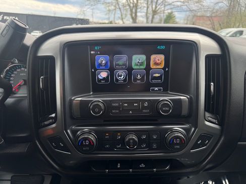 Used 2018 Chevrolet Silverado 1500 LT w/ All Star Edition AWD/4WD image 31