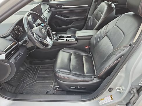 Used 2023 Nissan Altima 2.5 SR w/ SR Premium Package AWD/4WD image 17