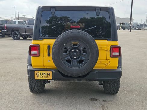 Used 2021 Jeep Wrangler Unlimited Sport AWD/4WD image 4