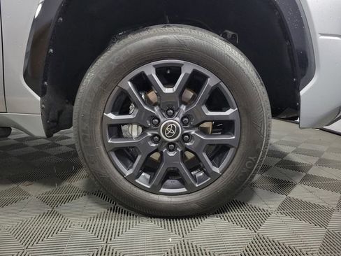 Used 2024 Toyota Tundra Platinum image 14