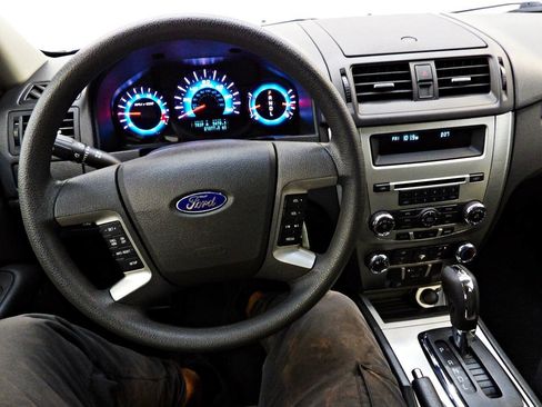 Used 2012 Ford Fusion SE FWD image 16