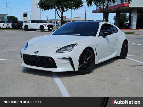 Used 2024 Toyota GR86 Premium RWD image 1