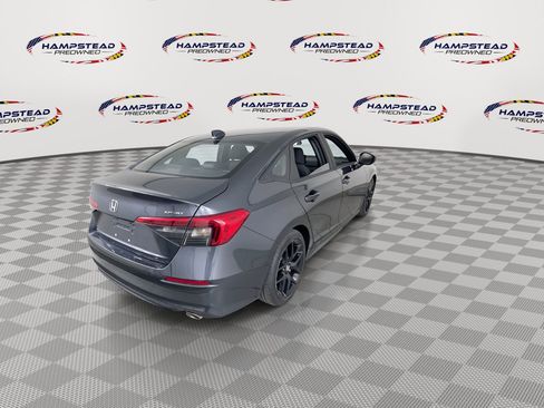 Used 2023 Honda Civic Sport image 8