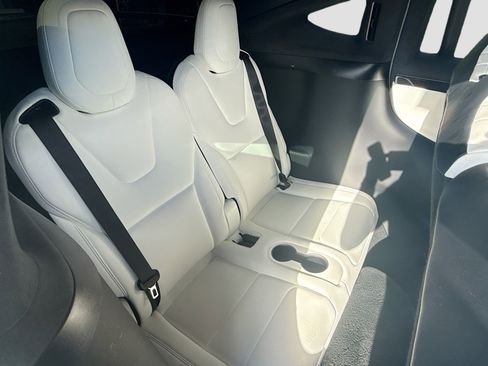 Used 2020 Tesla Model X Long Range image 27