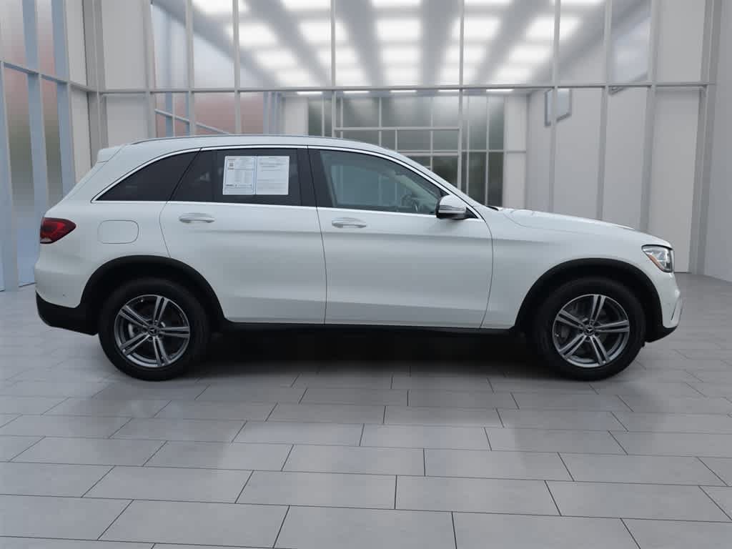 Used 2021 Mercedes-Benz GLC 300 4MATIC image 2