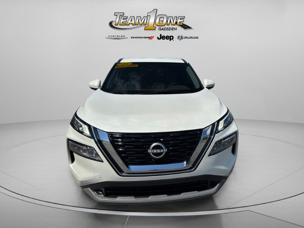 Used 2023 Nissan Rogue SV FWD image 3