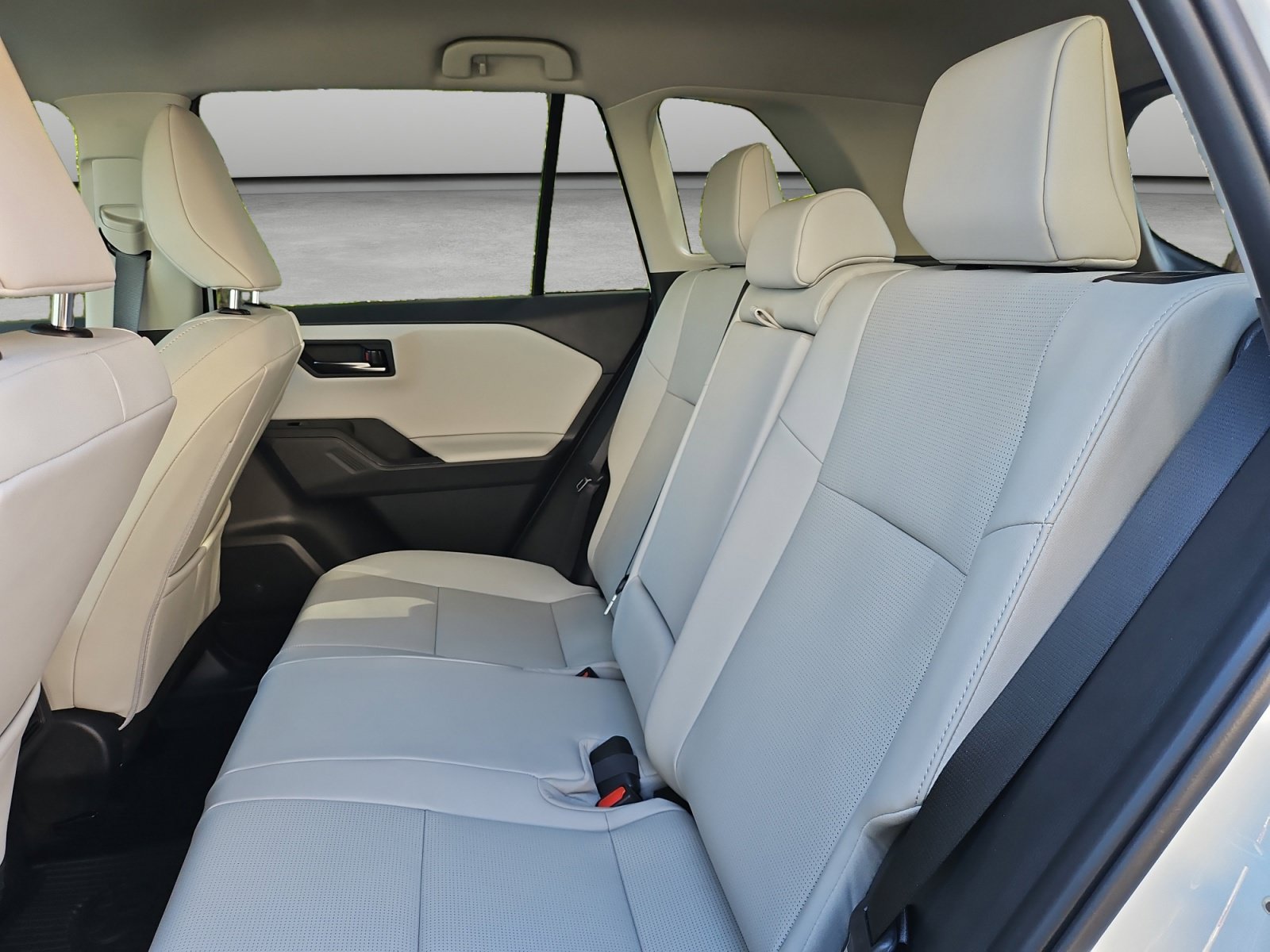 Used 2026 Toyota RAV4 XLE Premium w/ Weather Package FWD image 40
