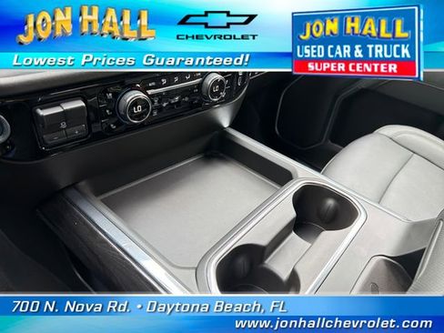 Used 2025 Chevrolet Silverado 3500 LTZ w/ LTZ Convenience Package AWD/4WD image 32