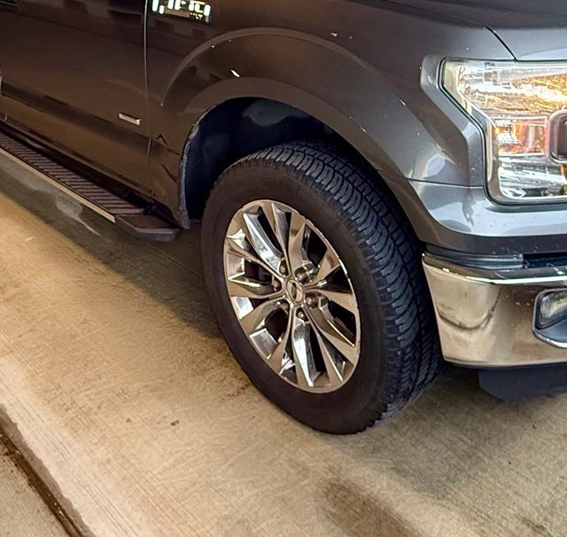 Used 2016 Ford F150 XLT w/ Equipment Group 302A Luxury AWD/4WD image 4