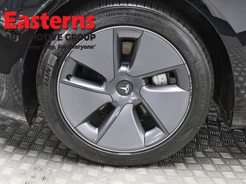 Used 2023 Tesla Model 3 Standard Range image 27