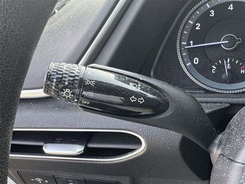 Certified 2022 Hyundai Sonata SE w/ Cargo Package image 17