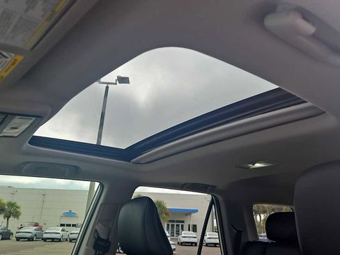 Used 2023 Toyota 4Runner Limited image 16