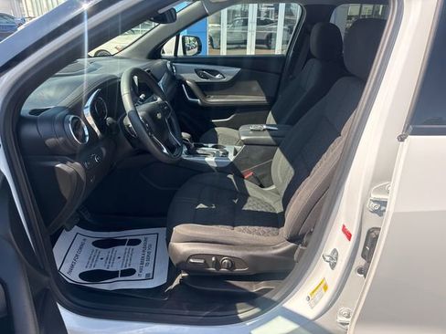Used 2022 Chevrolet Blazer LT FWD image 13