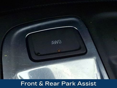 Used 2023 Chevrolet Equinox LT AWD/4WD image 18