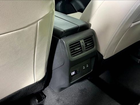 New 2025 Nissan Rogue SL w/ Tech Package image 28