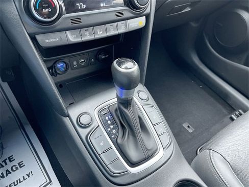 Used 2021 Hyundai Kona Limited image 15