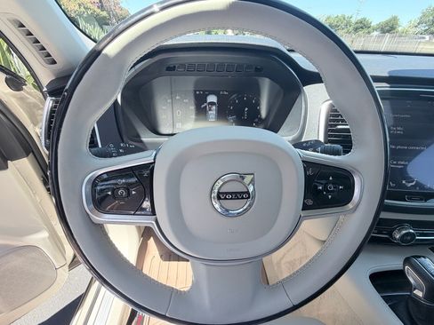 Used 2016 Volvo XC90 T6 Momentum w/ Momentum Plus Package AWD/4WD image 15