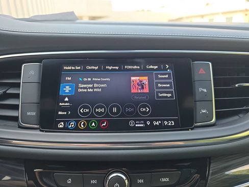 Used 2024 Buick Enclave Essence w/ Experience Buick Package FWD image 25