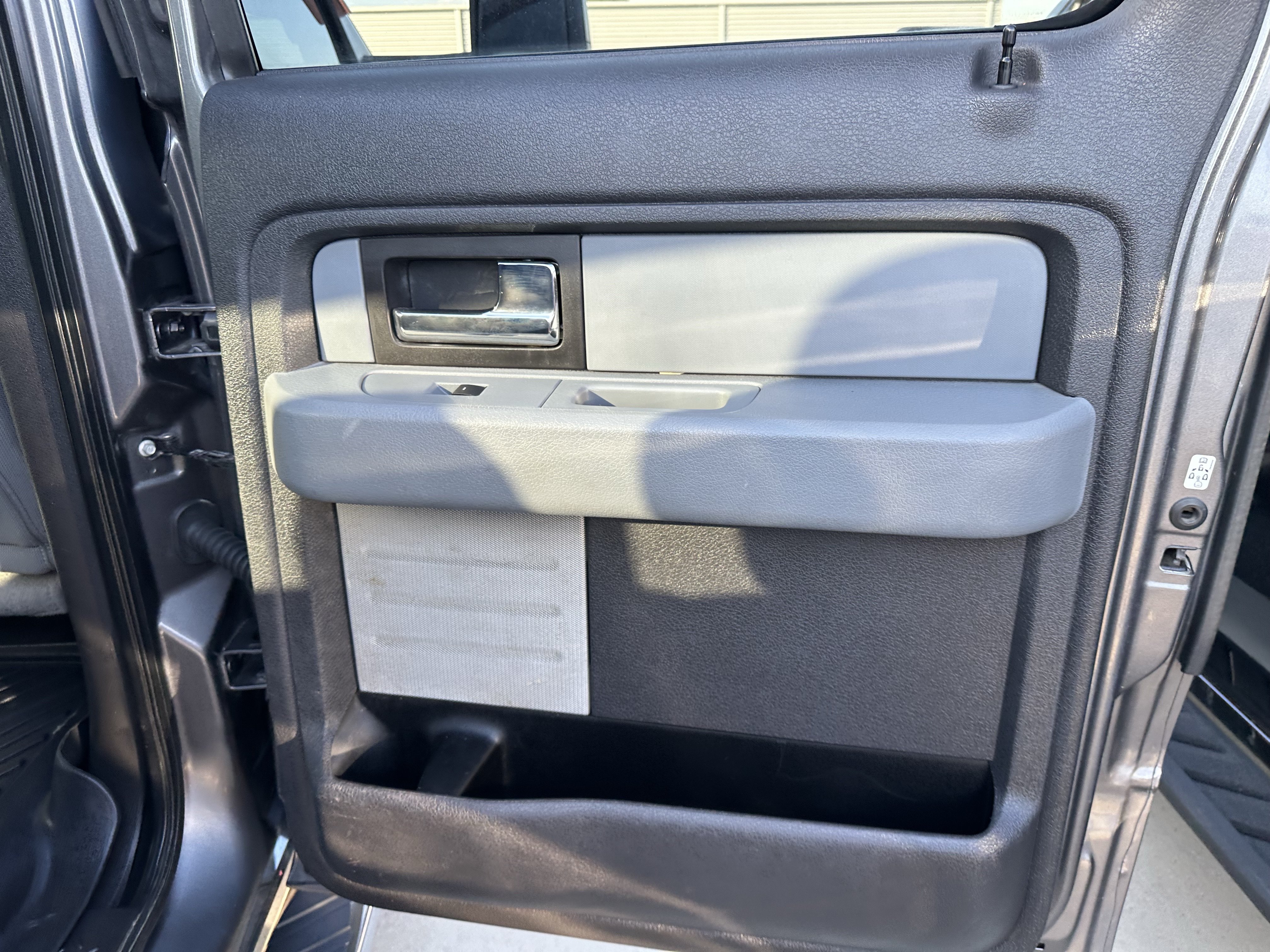 Used 2013 Ford F150 XLT w/ XLT Chrome Pkg AWD/4WD image 13