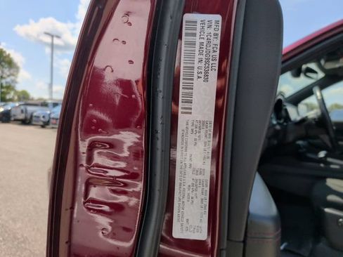 Used 2025 Dodge Durango GT AWD/4WD image 31