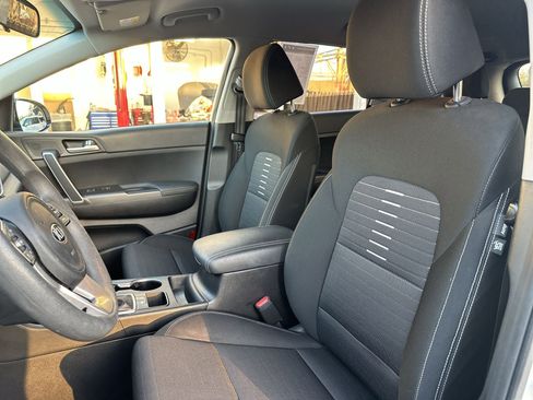 Used 2020 Kia Sportage LX w/ LX Popular Package image 13