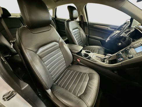 Used 2013 Ford Fusion SE FWD image 30