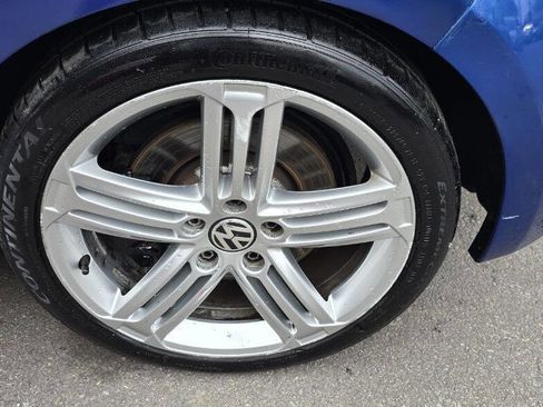 Used 2012 Volkswagen Golf R 4-Door image 12